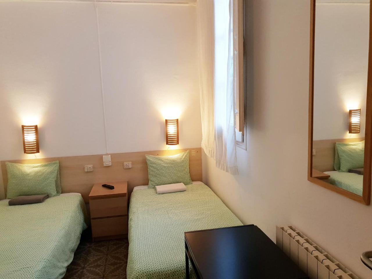 Guest house Barcelona Rooms 2*